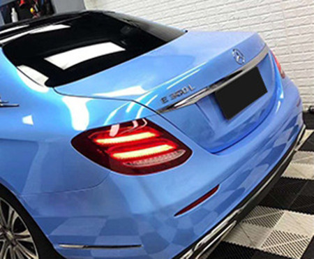 High Gloss Miami Blue Car Wrap Film ทนต่อการถลอก กาวหนา 30µm