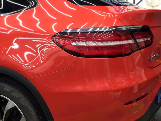 ผ้าคลุมรถกันรอยขีดข่วนแบบกวาดนิ้วได้ Flaming เงา Red Metallic ไวนิล ห่อ